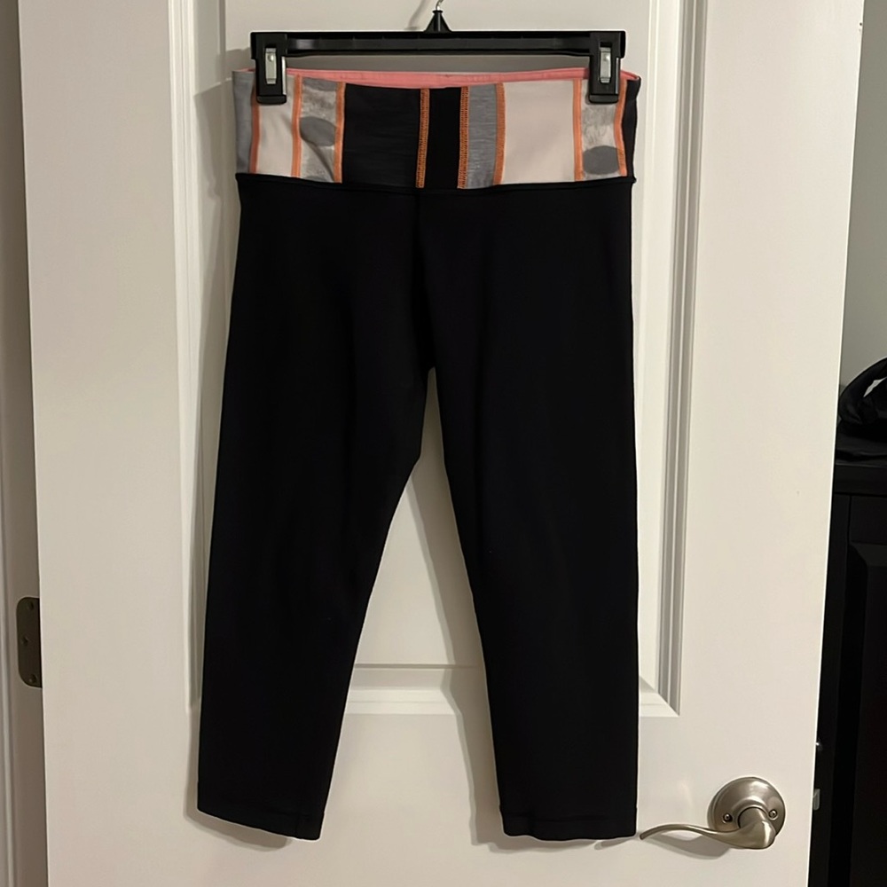 Lululemon Wunder Under Crop 20" size 6 Black